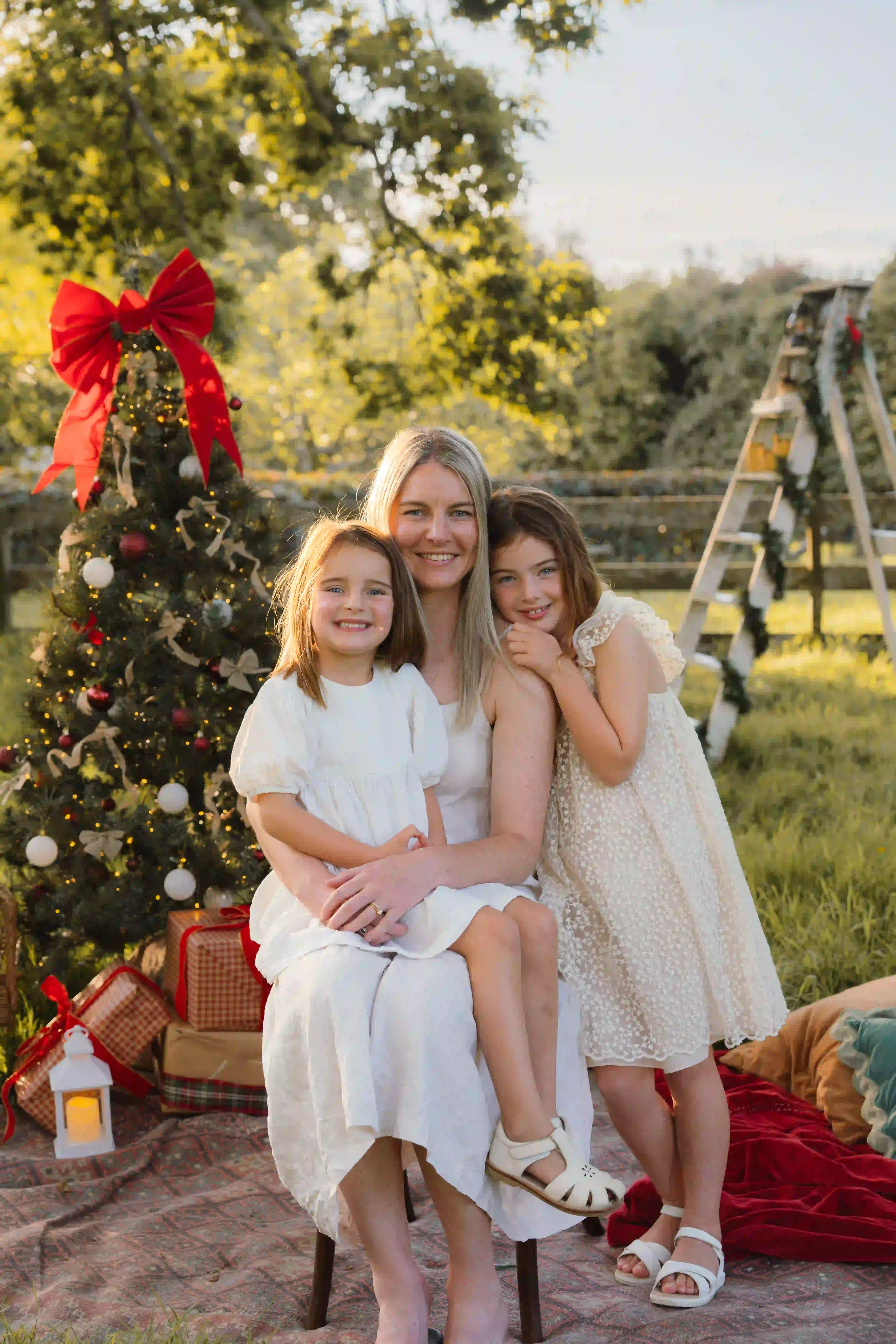 Christmas photography New Plymouth - Mini shoot family portraits holiday session Goldie & Co photographer Taranaki